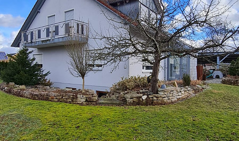 One/two-family house XXL with good transport connections in Pavelsbach