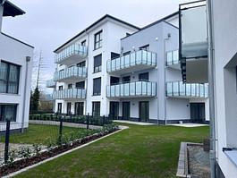 Beautiful 3 room apartment in new building