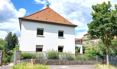 Versatile 1-3 family house - close to the city - in the countryside - PRIVATE SALE