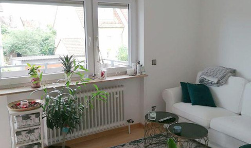 Beautiful bright 2-room apartment with south-facing balcony, fitted kitchen and parking space in Heilbronn - Böckingen