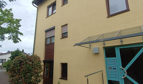 Light-flooded 4-room apartment in Bietigheim's most beautiful residential area