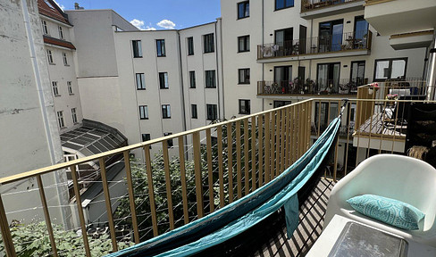 Luxuriöse 2-Zimmer-Wohnung neben Checkpoint Charlie mit Balkon und ruhigem Innenhof