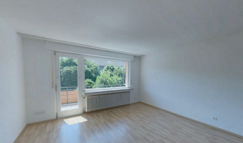 Bright 1-room apartment with balcony