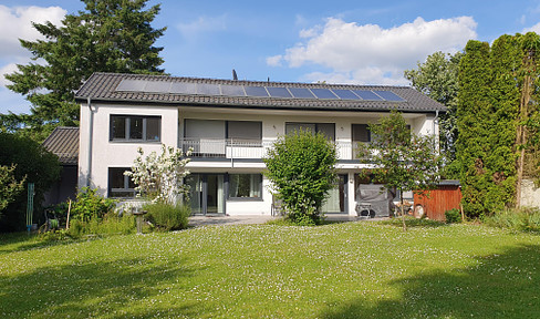 Ihr neues Zuhause: Modernes , großzügiges Einfamilienhaus mit weitläufigem, ebenerdigen Garten