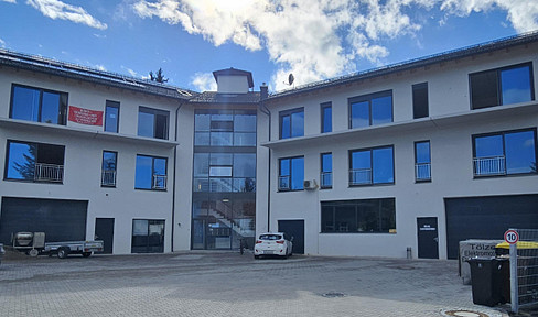 Storage space approx. 840 m2, divisible from 65 m2 - new building!