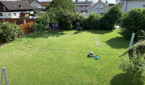 Helle 4-Zimmer-Wohnung mit Balkon und Gartenanteil in Harthausen/Grasbrunn.
