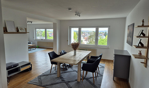 *Commission-free* Bright penthouse apartment with large roof terrace and fitted kitchen in Darmstadt-Arheilgen