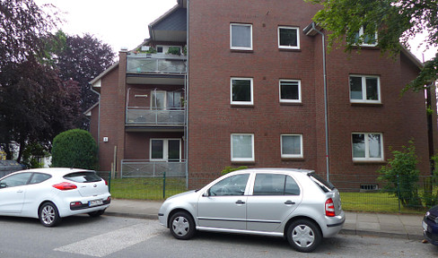 RESERVIERT !!! Komplett renovierte 2 Zimmerwohnung mit EBK, Balkon u. Tiefgarage