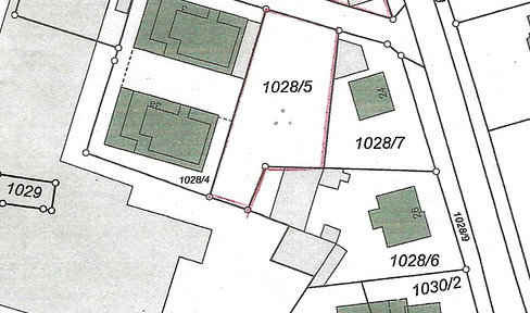 Exclusive building plot in a very central location with approved preliminary building application