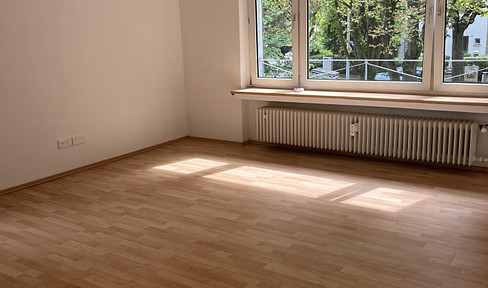 Beautiful 3+bedroom apartment in Dortmund Voßkuhle with balcony.no pets.non-smokers