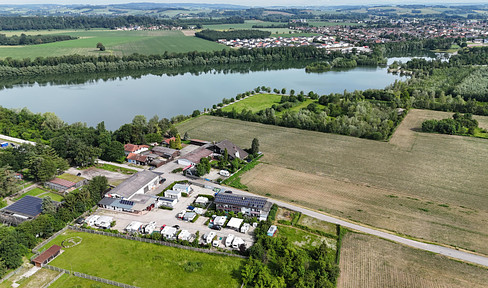 Appartementhaus & Campingplatz mit Tiny-Häuser am Naturbadesee