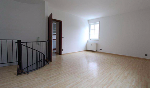 Schöne 3-Zi-Maisonette-Wohnung mit EBK in Trier-Innenstadt