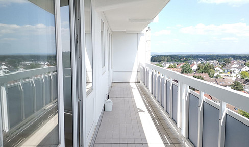Moderne und helle 3-Zimmer-Wohnung mit großem Panorama-Balkon (Süd) in Heusenstamm