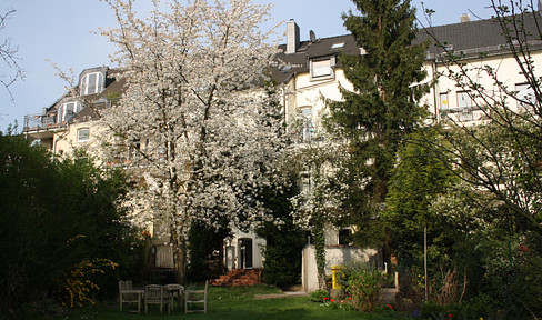 Sonnige Maisonette Wohnung - 2 Zimmer und Balkon