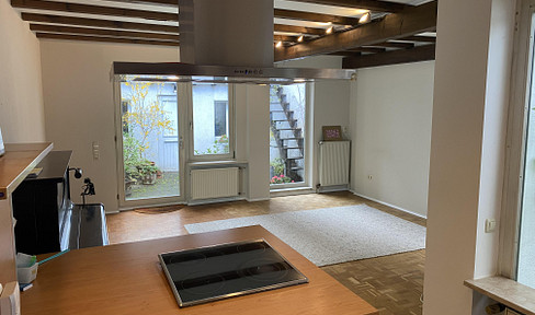 Terraced house with lots of potential in a central and quiet location in Nippes