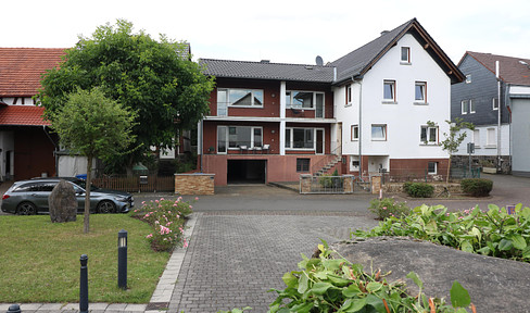 Two-family house with new roof from 2010 with 20 cm insulation!