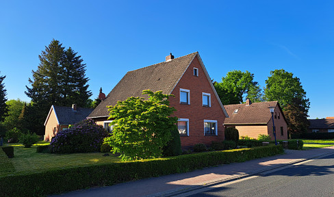 Spacious and solidly built detached house near the Elisabethfehn Canal