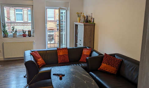 Frei und ohne Makler, Wiesbaden Mitte, 90 m2 ,3 Zimmer, Küche, Bad, Balkon, Keller im 3. OG