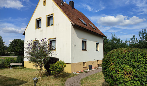 Detached house in Muhr am See in a fantastic location on the edge of the village in the middle of the Franconian Lake District