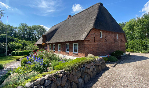 Reetdachhaus in Nordfriesland / Nordsee provisionsfrei zu verkaufen