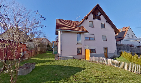 Partly renovated 2 rooms in quiet Pfaffenweiler