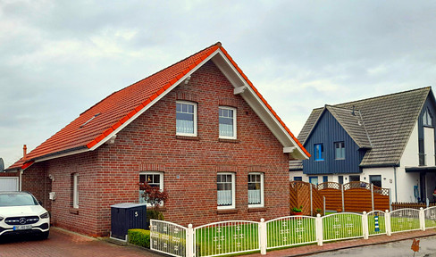 Detached house with granny apartment in Berumbur East Frisia near the North Sea coast