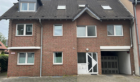 9-Parteien-Haus mit Abgeschlossenheitsbescheinigung in gutem Zustand