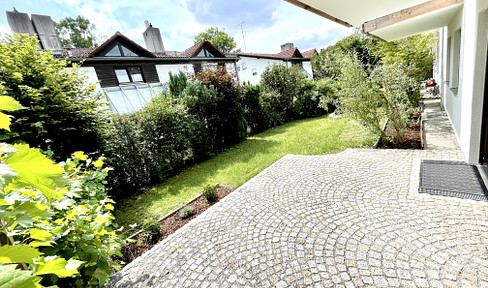 Wonderfully sunny garden apartment with 110m² private south-facing garden