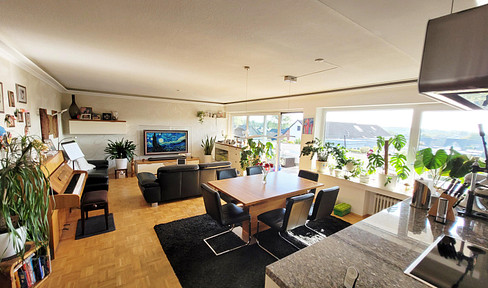 Luxuriöse 4,5-Zimmer-Wohnung in Top Lage von Dinslaken und großem Sonnenbalkon – provisionsfrei!