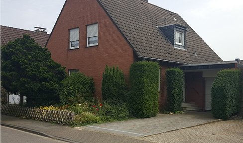 Spacious, attractive 6-room detached house in Kempen from private owner