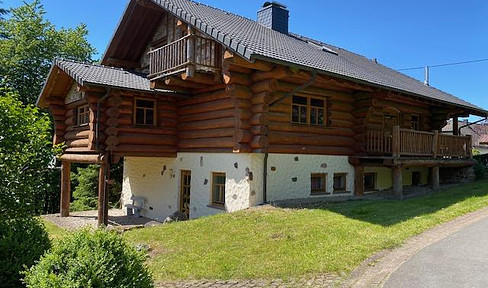 Round log house Wooden house Wooden log house