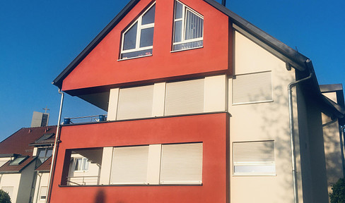 Exclusive, as-new 4-room apartment with upscale interior incl. fitted kitchen in Böblingen