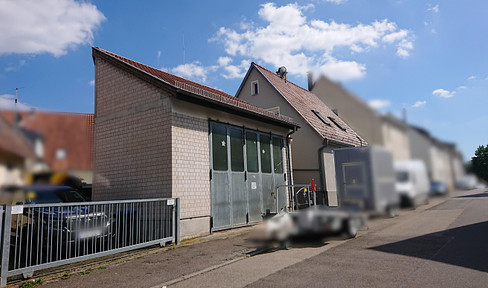 Halle/Werkstatt mit freistehendem Wohnhaus in Stuttgart