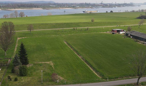 Unique 9000 sqm building plot with a view of the Rhine in a protected landscape area