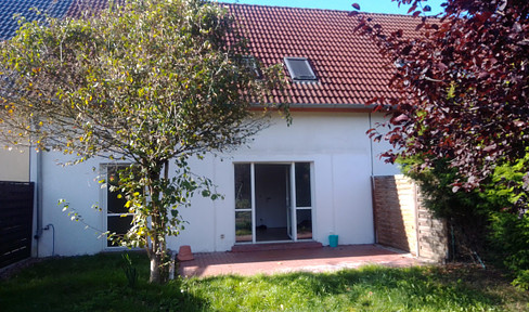 Terraced house in Pankow with garden