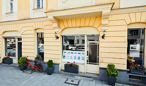 Repräsentatives Altbaujuwel im Herzen Schwabings Büro/Laden/Praxis