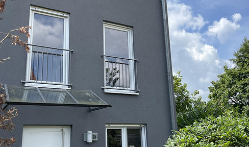 Corner terraced house in Forstern