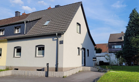 Sanierte Doppelhaushälfte in ruhiger Lage