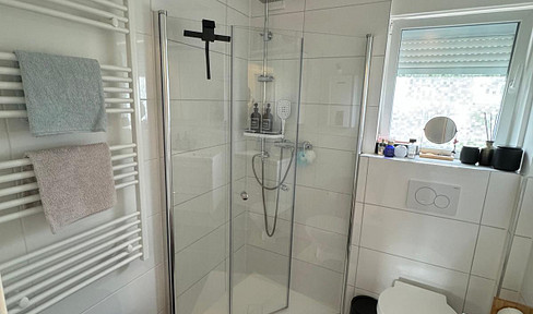 Bright, 3-room apartment, 1st floor, 60 m² + approximately 5 m² balcony.