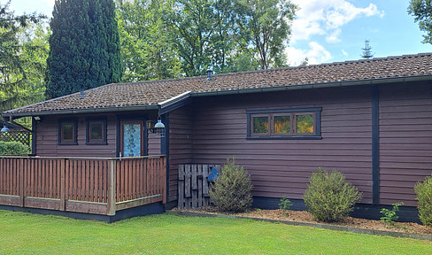 Small house in the countryside/ Bleckeder Moor