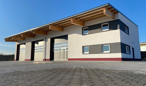 Commercial hall with offices, first occupancy, open space for storage