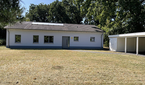 Bungalow house on a dream plot