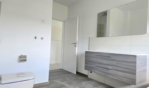 Kfw40 semi-detached house only one side available