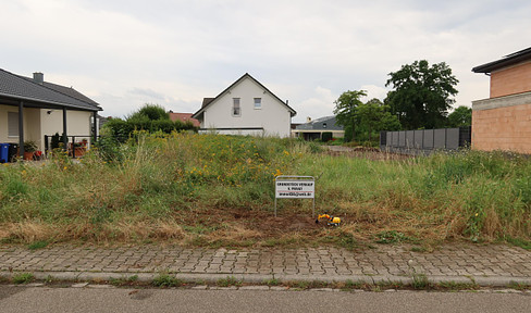 Building plot TOP location for your dream house from PRIVATE in Haßloch