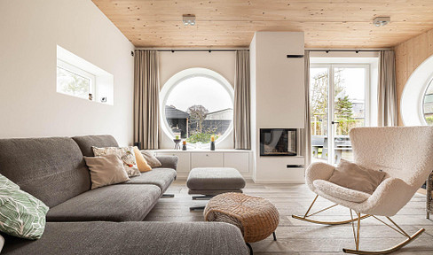 Provisionsfrei! Kernsaniertes Wohnhaus mit Wohnhausteil und Ferienwohnung