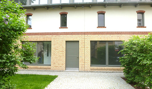 beautiful shed in the courtyard of an old MFH building, rebuilt approx. 10 years ago