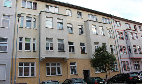 Sehr schöne helle 4-Zimmer-Wohnung unweit des Schellheimer Platzes