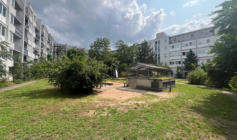 Schöne renovierte 2- Zimmer-ETW mit Balkon und TG-Stellplatz