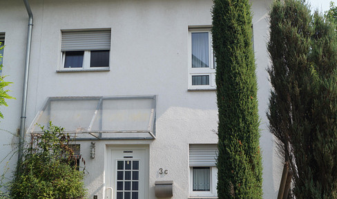 Provisionsfrei. Reihenendhaus mit großzügigem Raumangebot, lichtdurchflutet.