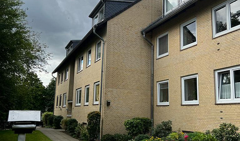 WG geeignet,  nahe Bundeswehr Uni, 3 Zi Endetage, ruhige Anliegerstraße, sehr grün, nahe EKZ